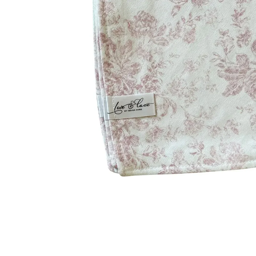 Love & Lace Heart Shaped Valentine Placemats 4pc 15in Cotton Pink Floral NEW